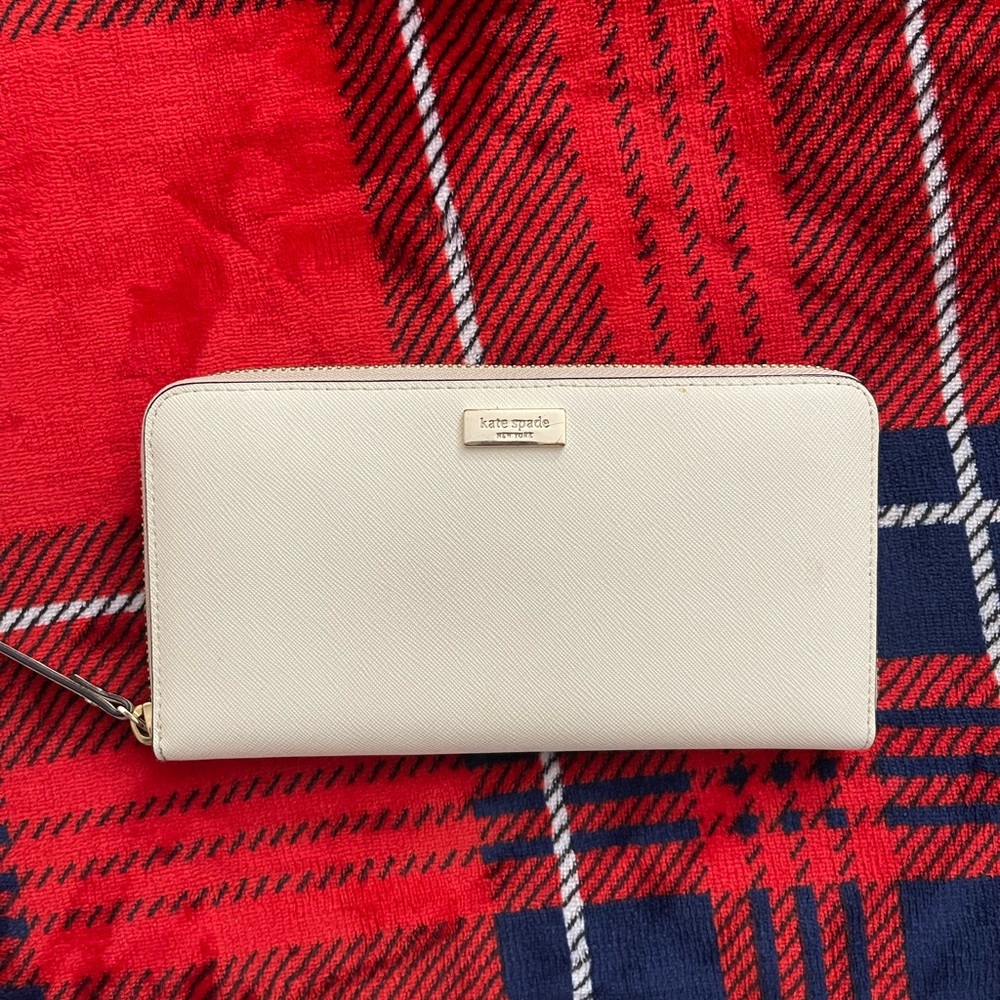 KATE SPADE CREAM LONG ZIP WALLET